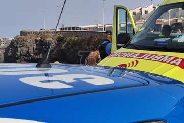 Dos personas pasan apuros mientras se bañaban en la playa de San Boronón (La Garita)/TA.